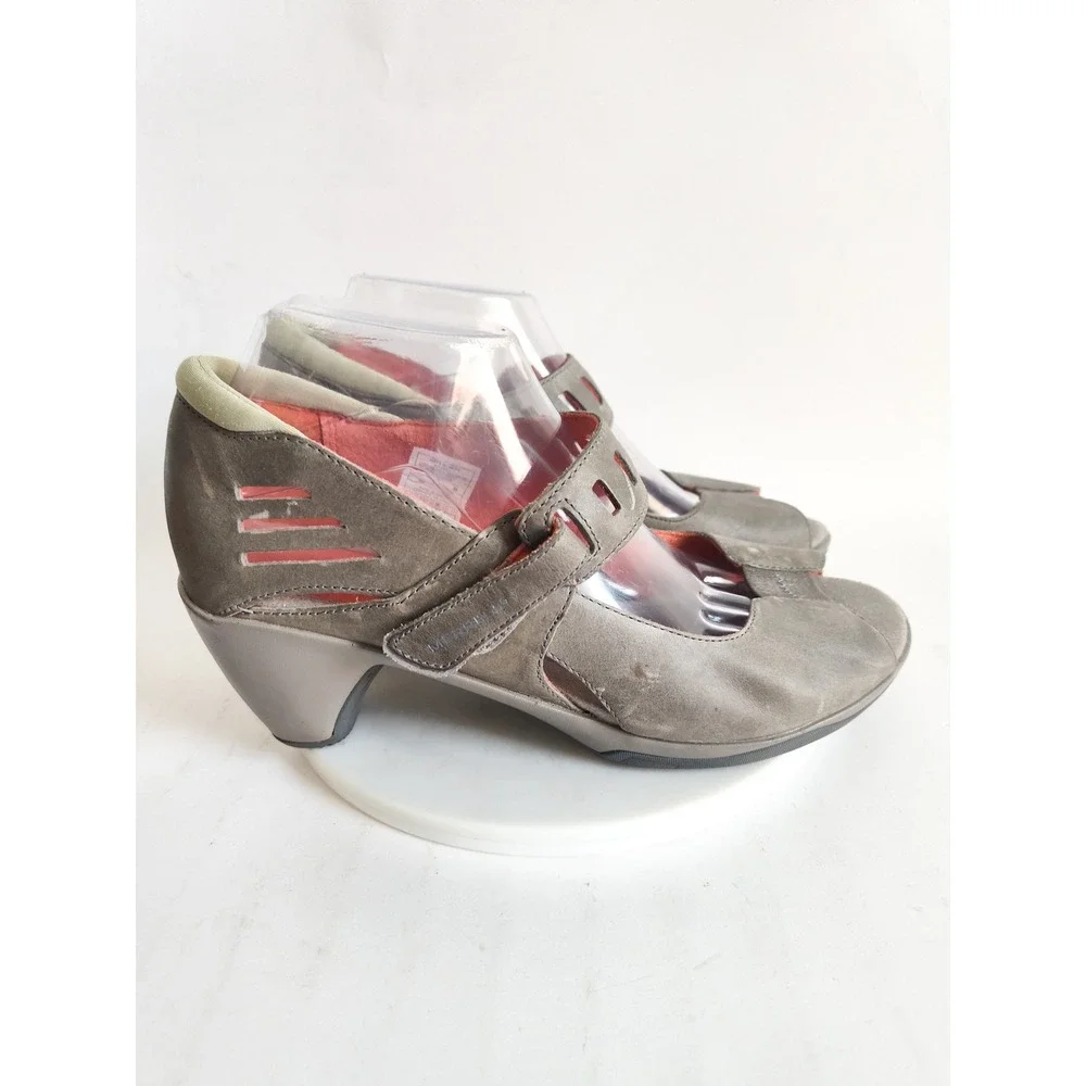 Merrell Mary Janes Pumps 9 Cone Heels Leather Open Toe Cutouts Comfort Evera